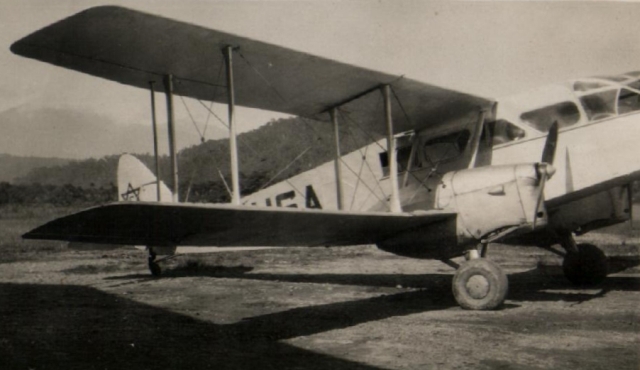 de havilland dh84 dragon vh-usa